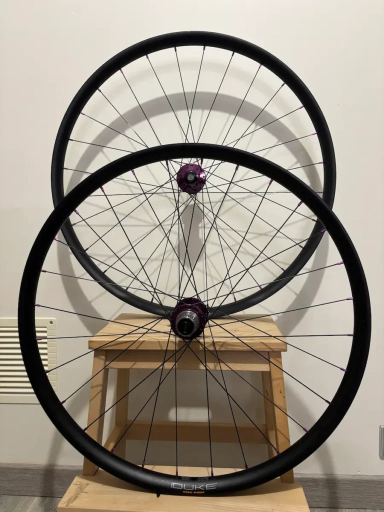 Roue VTT sur mesure pour terrain technique et usage engagé